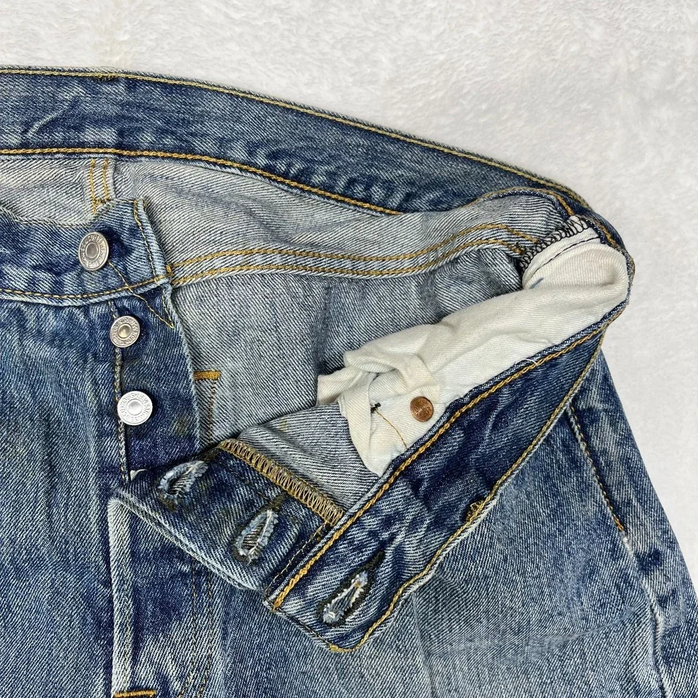 Levi's 501 Jeans Mens Blue Denim Distressed Mid Rise Straight Button Fly 32X32.5
